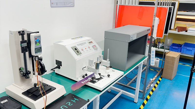 Quality inspection of commercial vending machines at the Reyeah factory